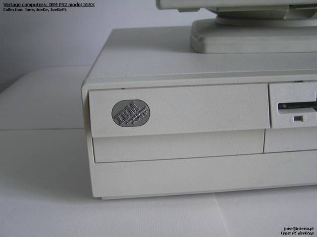 IBM PS2 model 55SX - 05.jpg